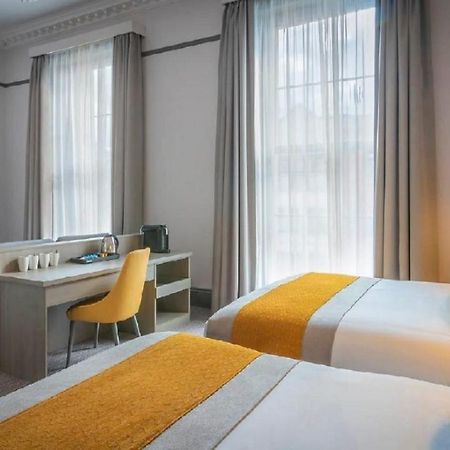 Maldron Hotel Parnell Square Dublino Esterno foto