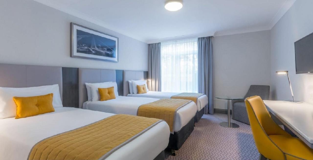 Maldron Hotel Parnell Square Dublino Esterno foto