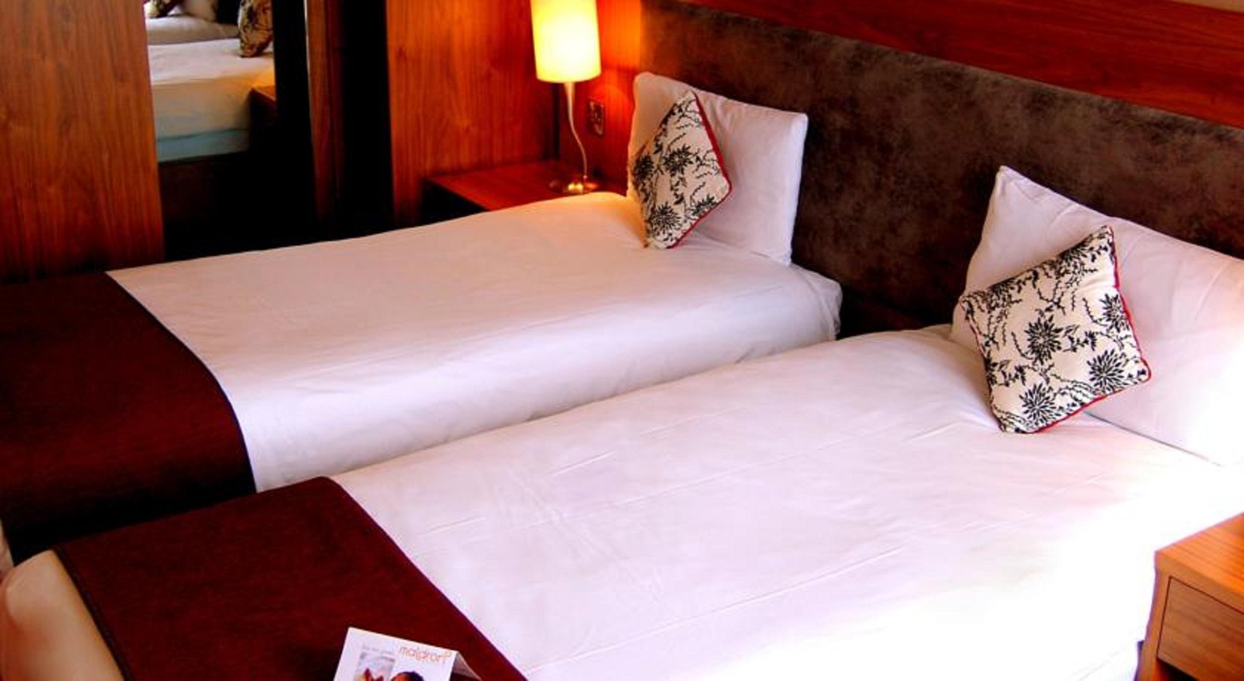 Maldron Hotel Parnell Square Dublino Esterno foto