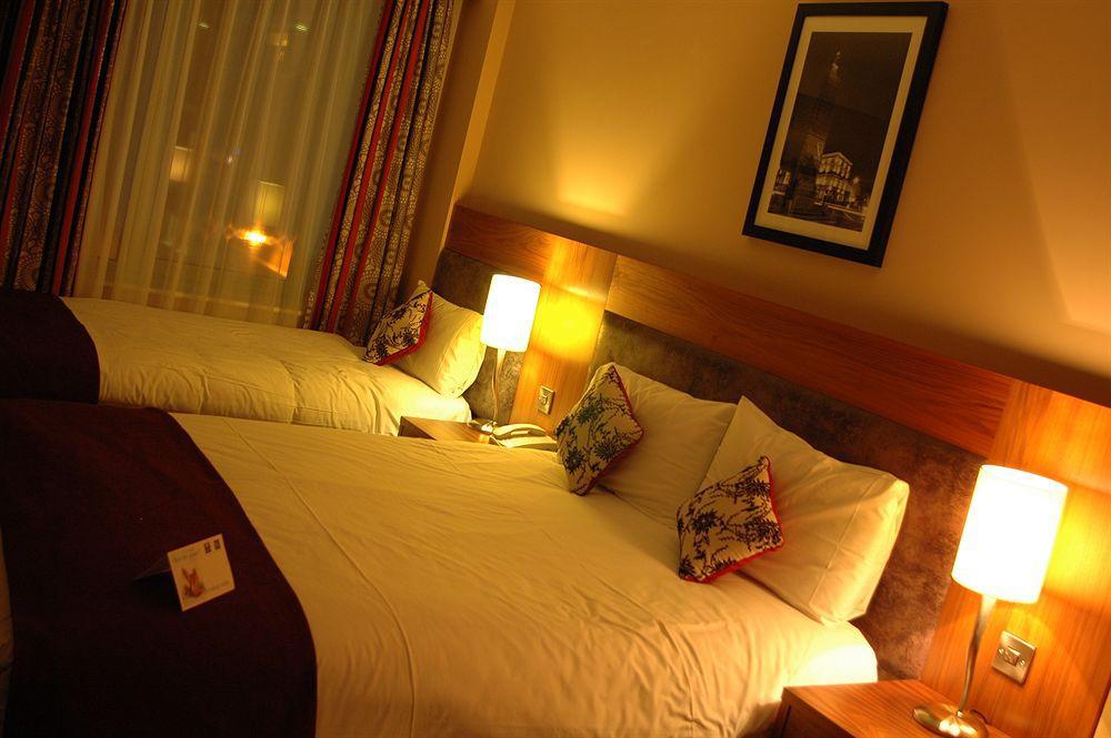 Maldron Hotel Parnell Square Dublino Esterno foto