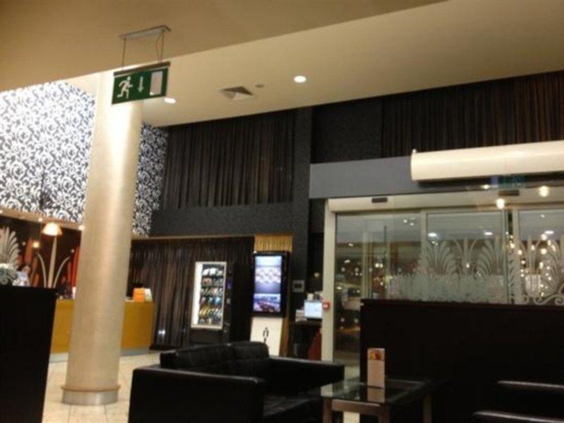 Maldron Hotel Parnell Square Dublino Esterno foto