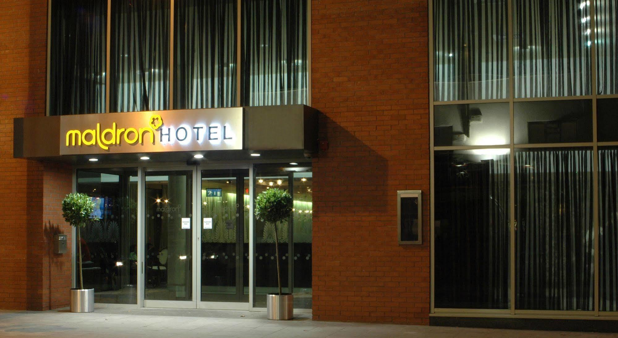 Maldron Hotel Parnell Square Dublino Esterno foto