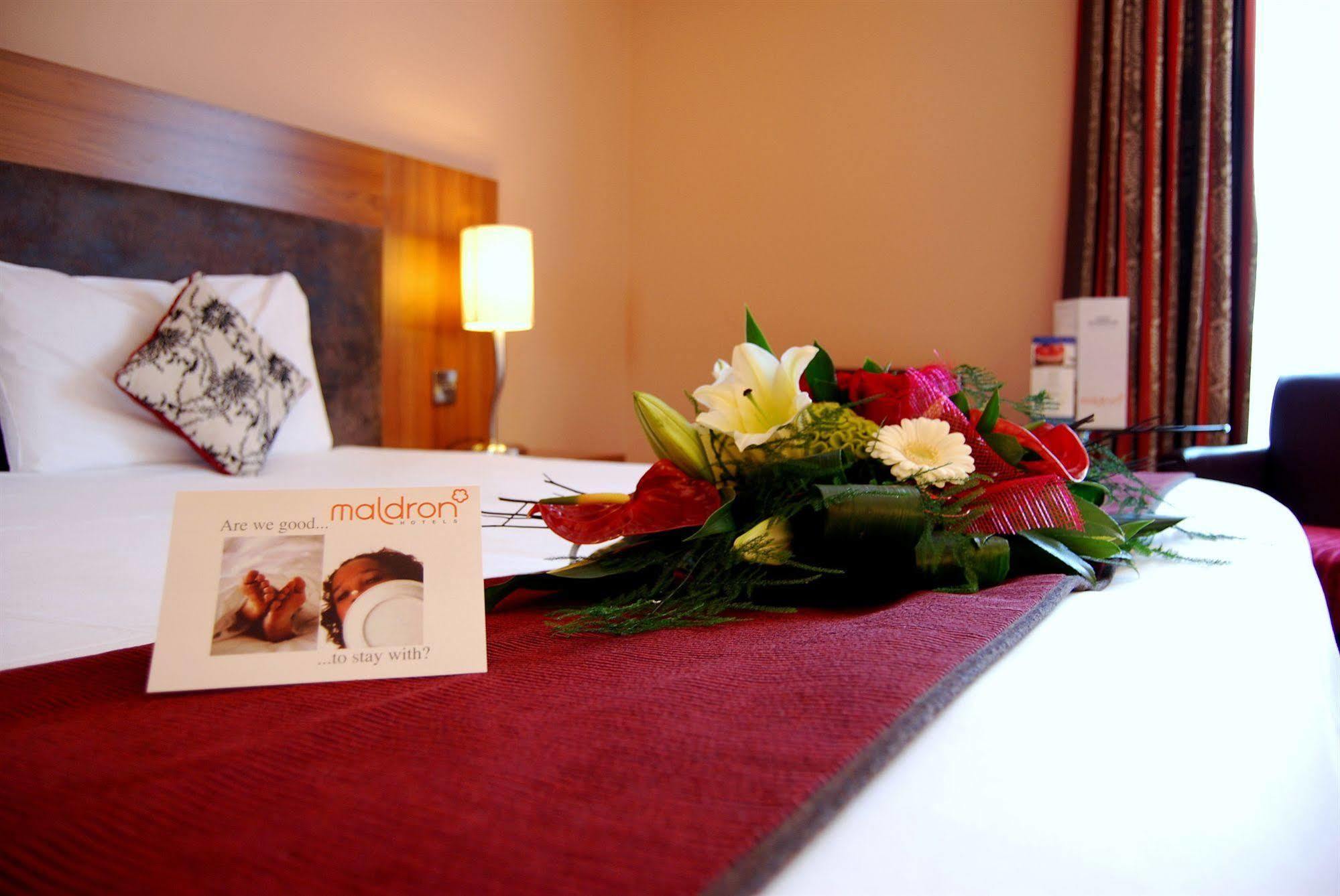 Maldron Hotel Parnell Square Dublino Esterno foto