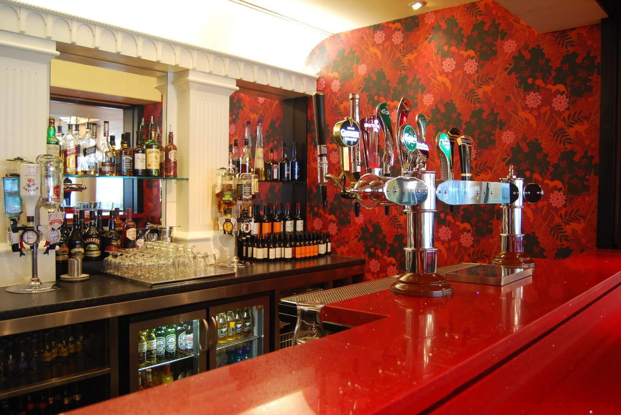 Maldron Hotel Parnell Square Dublino Esterno foto