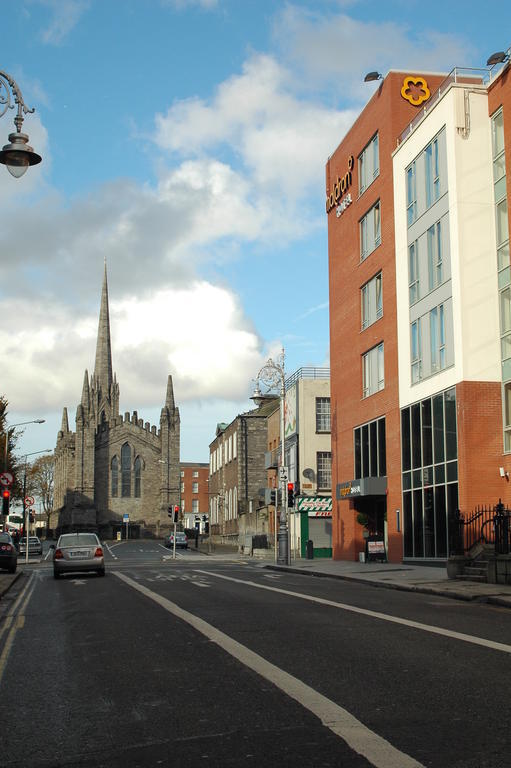 Maldron Hotel Parnell Square Dublino Esterno foto