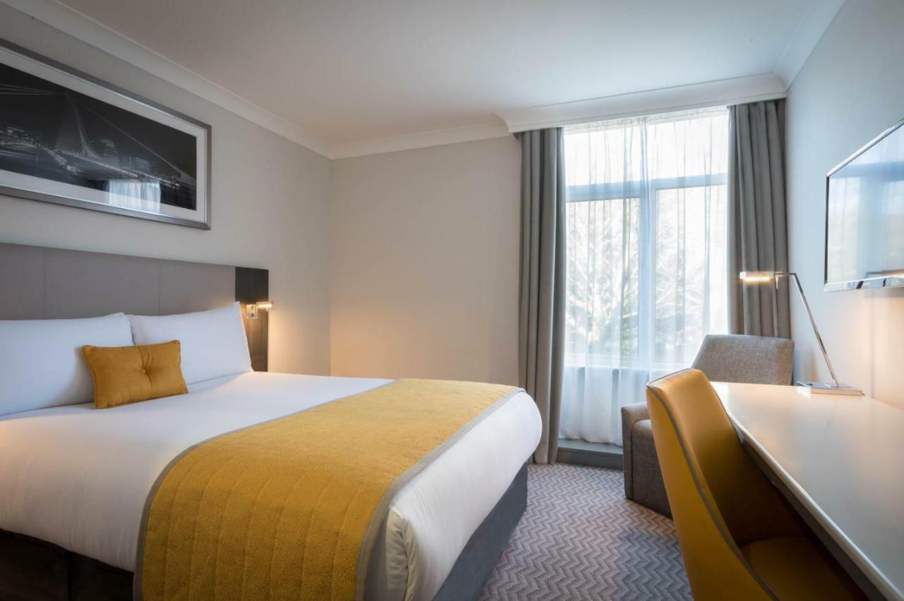 Maldron Hotel Parnell Square Dublino Esterno foto